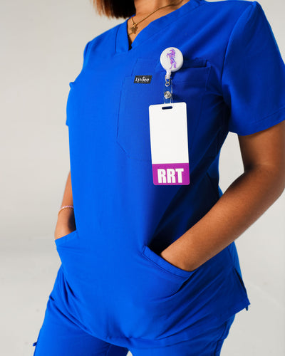 VITAL 5-POCKET SCRUB TOP